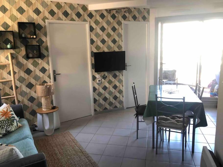 Appartement Face A La Mer Canet En Roussillon Eksteriør bilde